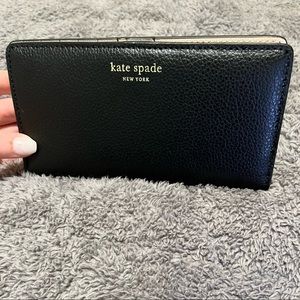 Kate Spade Large Slim Bifold Wallet NEW w/tags!